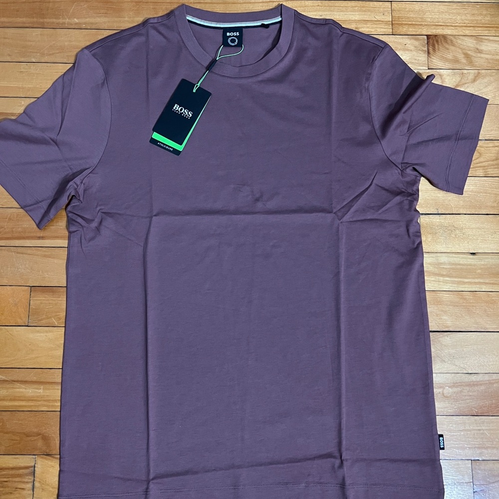 🔥SOLD🔥 💯 Authentic Hugo boss t-shirt